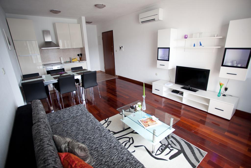 Apartments Svjetlana Trogir Habitación foto