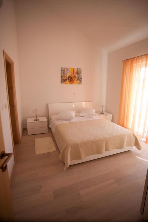 Apartments Svjetlana Trogir Habitación foto