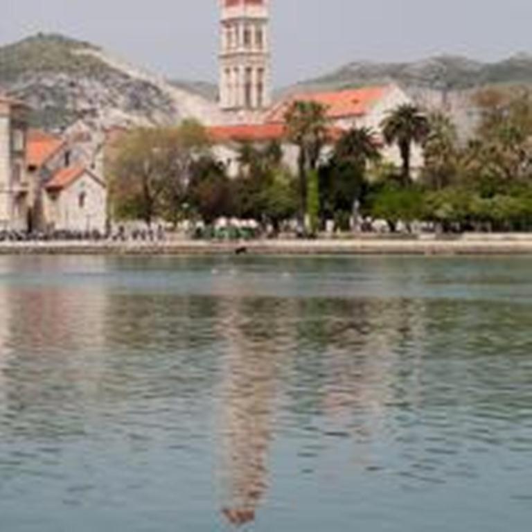 Apartments Svjetlana Trogir Exterior foto